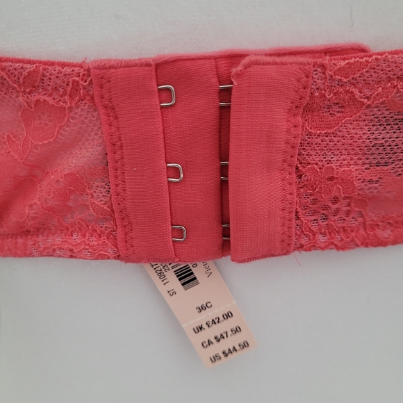 36 C VS Halter Lace Bra - Picture 6 of 7